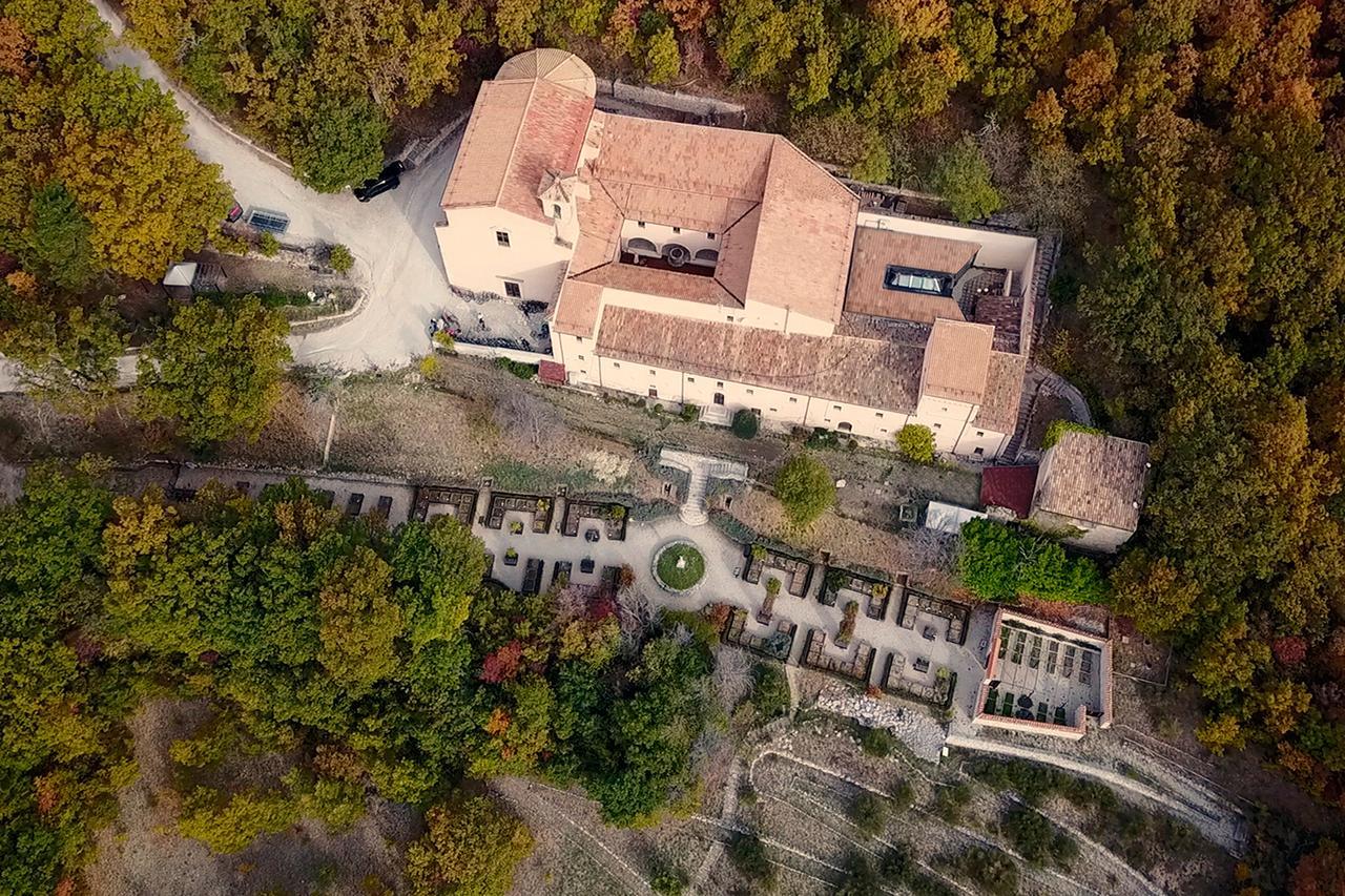 Convento Di San Colombo Hotel Santo Stefano Di Sessanio Exterior photo